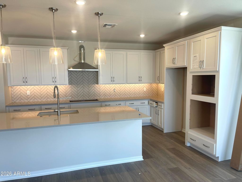 9968 W AVALON Drive, Avondale, AZ 85392 — photo 4