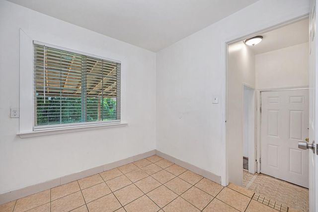 1536 Sterling St, Sacramento, CA 95822