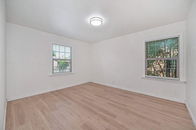 1536 Sterling St, Sacramento, CA 95822