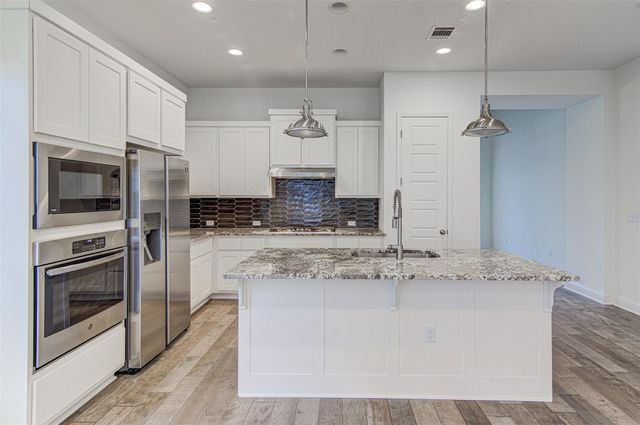 6712 Kalahari DR, Austin, TX 78739