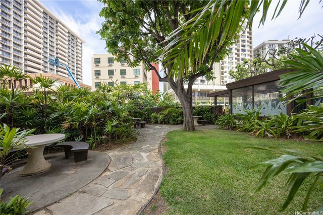 750 Amana Street 1803, Honolulu, HI 96814