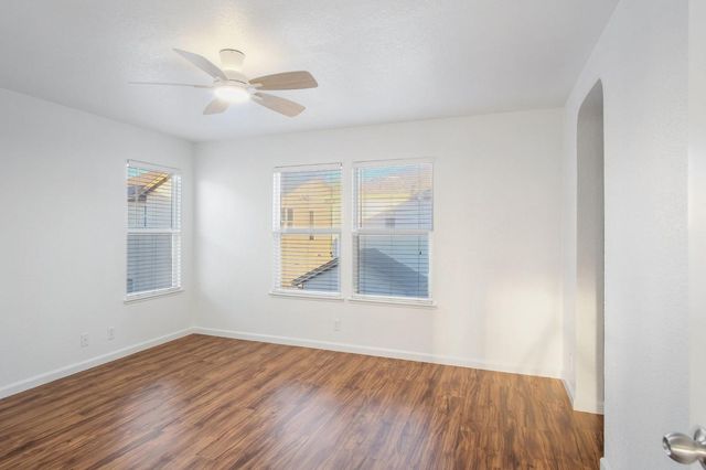 1444 Hearthsong Dr, Manteca, CA 95337