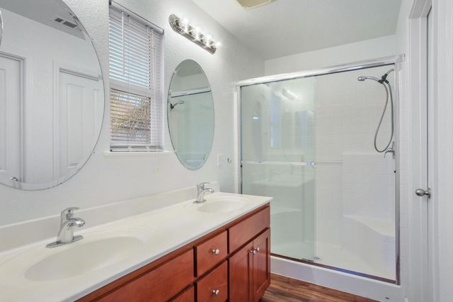 1444 Hearthsong Dr, Manteca, CA 95337