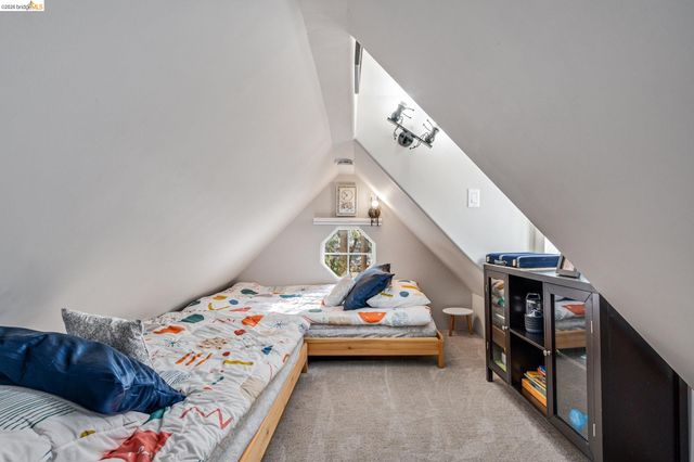 22860 Fuller Rd, Twain Harte, CA 95383