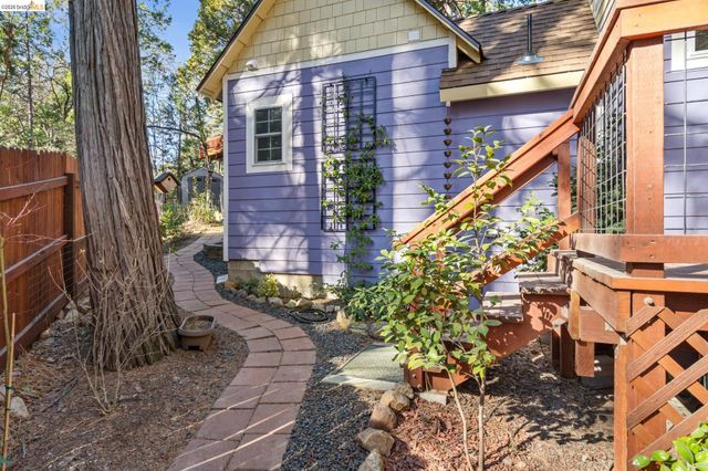 22860 Fuller Rd, Twain Harte, CA 95383