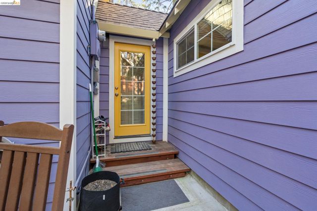 22860 Fuller Rd, Twain Harte, CA 95383