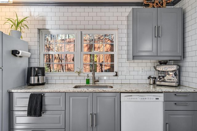 22860 Fuller Rd, Twain Harte, CA 95383