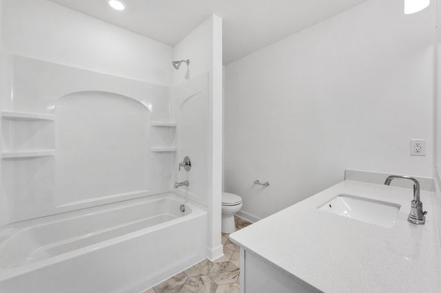 1917 Ironwood Drive, Carver, MN 55315