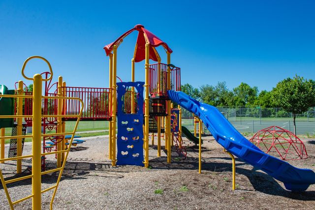 1917 Ironwood Drive, Carver, MN 55315