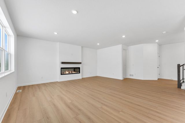 1917 Ironwood Drive, Carver, MN 55315