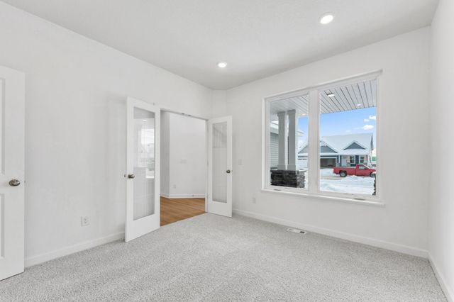 1917 Ironwood Drive, Carver, MN 55315