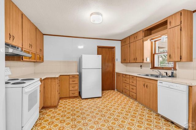 812 Capitol Hill St, Canon City, CO 81212