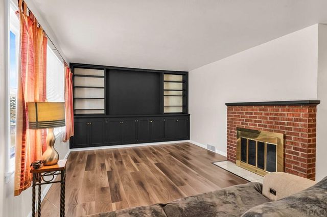 812 Capitol Hill St, Canon City, CO 81212