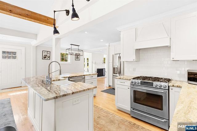 99 Columbus Avenue, Closter, NJ 07624