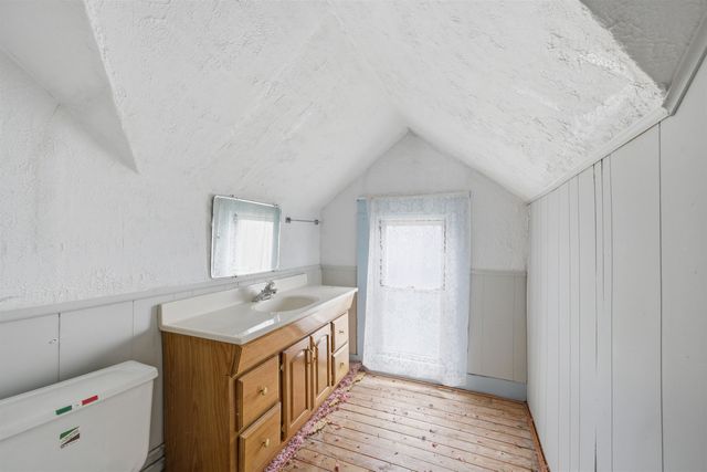 1308 S Market St, Wichita, KS 67211