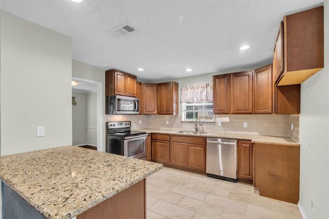 8115 Winding Oak Lane, Spring, TX 77379