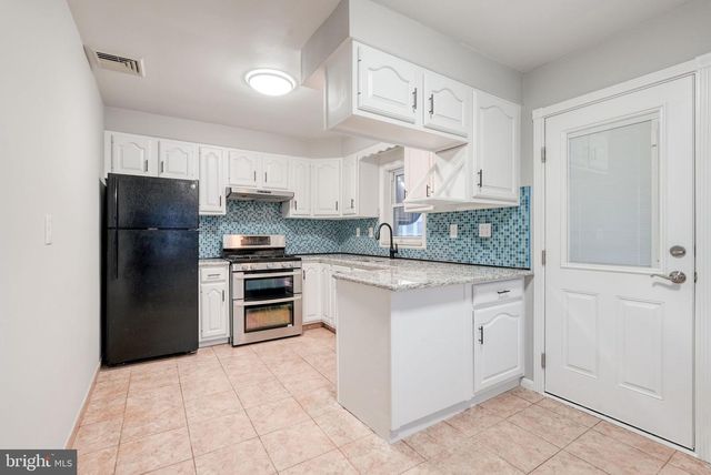 1314 OAKMONT ST, Philadelphia, PA 19111