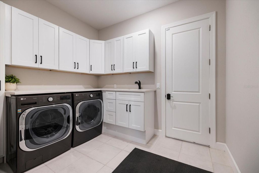 Image 44 of property listing at 3532 SANTA CATERINA BOULEVARD, Bradenton, FL 34211