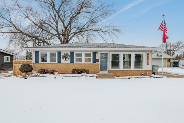 10822 W Jeffrey LANE, Milwaukee, WI 53225