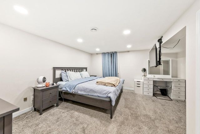 10822 W Jeffrey LANE, Milwaukee, WI 53225