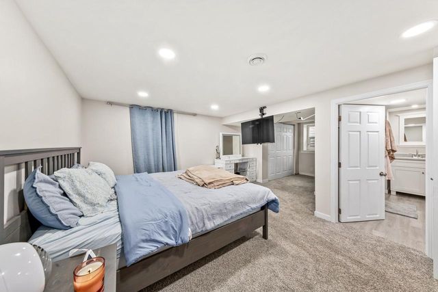 10822 W Jeffrey LANE, Milwaukee, WI 53225