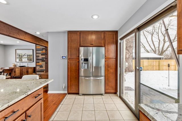 10822 W Jeffrey LANE, Milwaukee, WI 53225