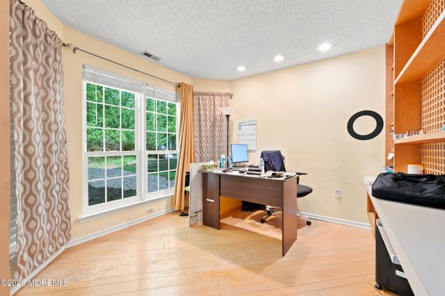 11 Carlisle Court, Old Bridge, NJ 08857