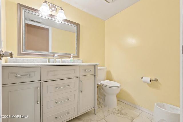 11 Carlisle Court, Old Bridge, NJ 08857