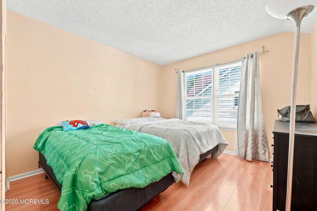 11 Carlisle Court, Old Bridge, NJ 08857