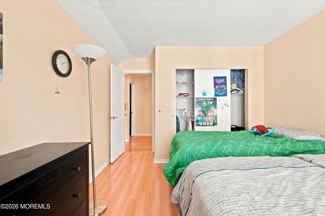 11 Carlisle Court, Old Bridge, NJ 08857