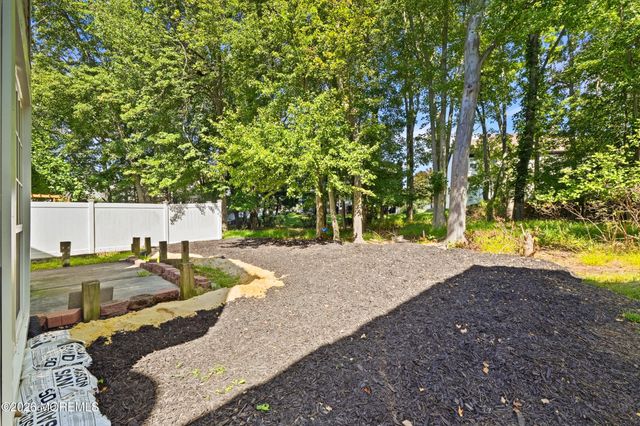 11 Carlisle Court, Old Bridge, NJ 08857
