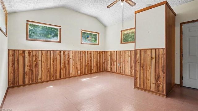 132 Cedarwood Drive, Eden, NC 27288
