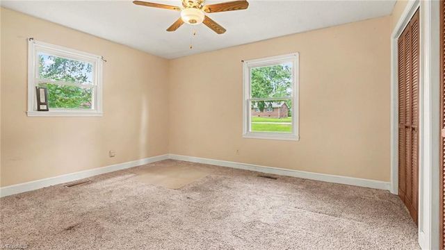 132 Cedarwood Drive, Eden, NC 27288