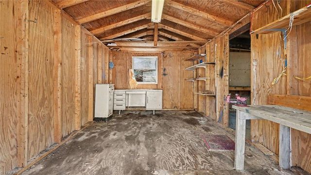 132 Cedarwood Drive, Eden, NC 27288