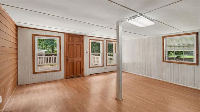 132 Cedarwood Drive, Eden, NC 27288