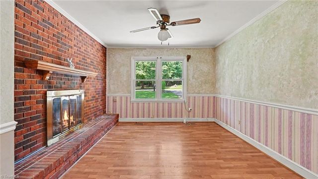 132 Cedarwood Drive, Eden, NC 27288