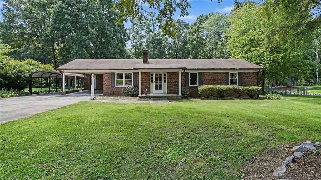 132 Cedarwood Drive, Eden, NC 27288