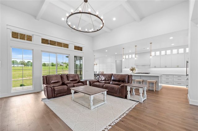 19344 Hughes Road, Garfield, AR 72732