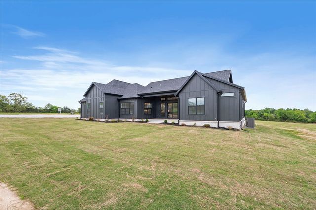 19344 Hughes Road, Garfield, AR 72732