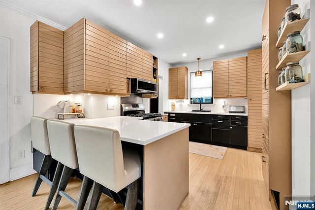 140 Belford Avenue, Rutherford, NJ 07070