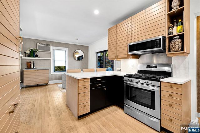 140 Belford Avenue, Rutherford, NJ 07070
