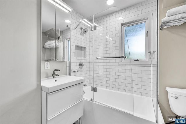 140 Belford Avenue, Rutherford, NJ 07070