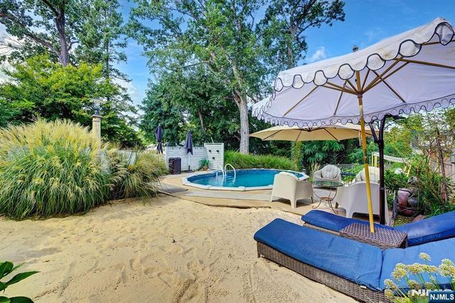 140 Belford Avenue, Rutherford, NJ 07070