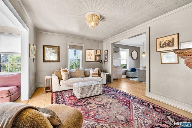 140 Belford Avenue, Rutherford, NJ 07070