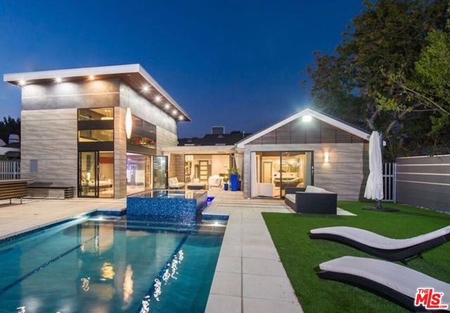 12318 W SUNSET Boulevard, Los Angeles, CA 90049