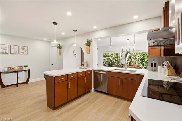 339 Landmark ST, Marco Island, FL 34145