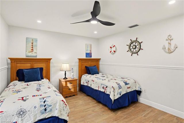 339 Landmark ST, Marco Island, FL 34145