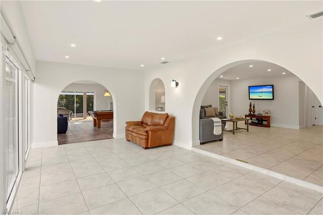 339 Landmark ST, Marco Island, FL 34145