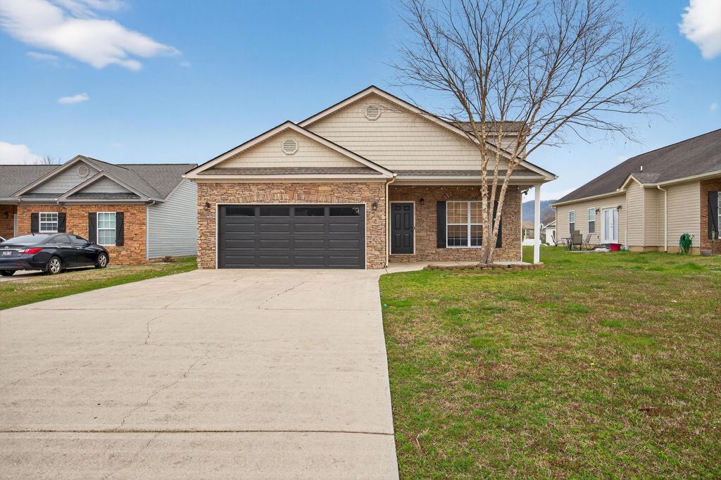 8279 Bluegill Circle, Ooltewah, TN 37363