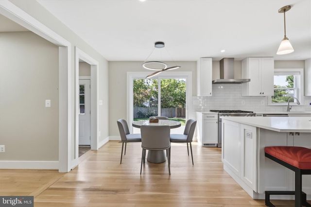 1003 COLLINGWOOD RD, Alexandria, VA 22308